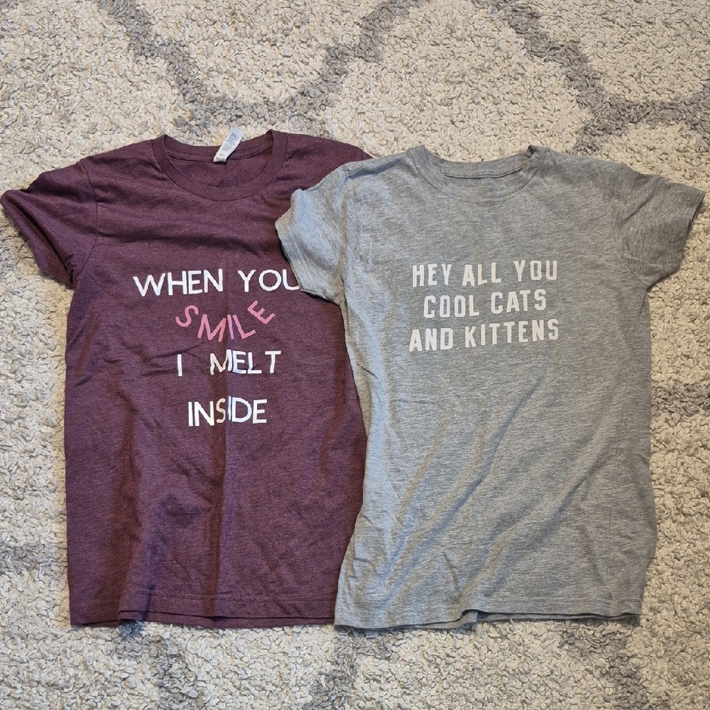 Kids Graphic T-Shirts - Gray and Maroon